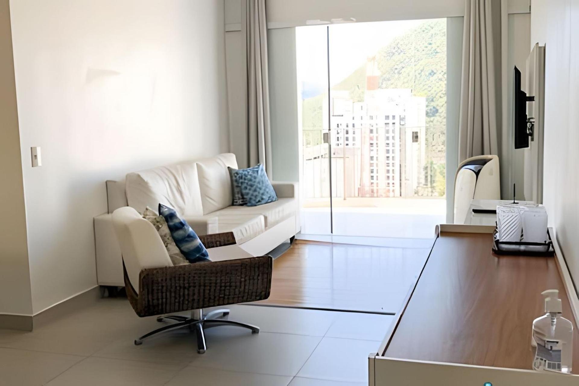 Apto Da Pitangueiras | Estilo A 200m Da *